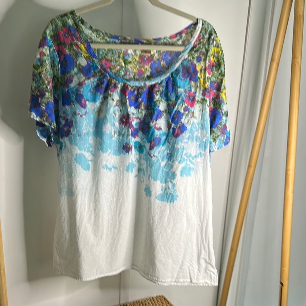 Art And Soul Floral Blue and White Blouse